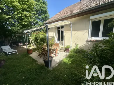 Townhouse in Saint-Fargeau-Ponthierry (77310)