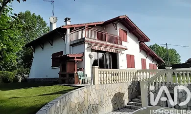 Traditional house in Urrugne (64122)