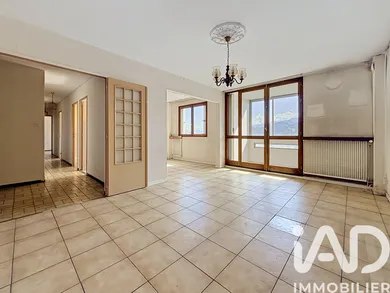 Apartment in Échirolles (38130)