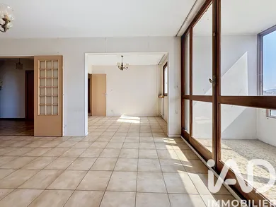 Apartment in Échirolles (38130)