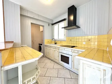 Apartment in Six-Fours-les-Plages (83140)