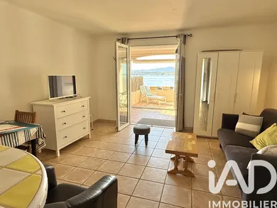 Apartment in Sanary-sur-Mer (83110)