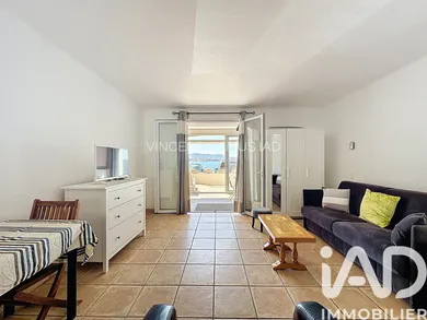 Apartment in Sanary-sur-Mer (83110)