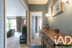 Apartment in Fontenay-sous-Bois (94120)
