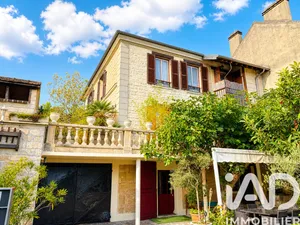 Maison à Le Mesnil-le-Roi (78600)