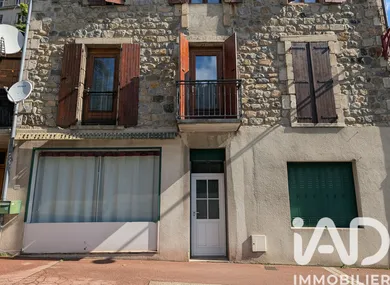Apartment in Saint-Martin-de-Valamas (07310)