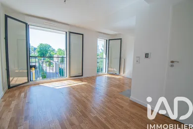 Apartment in Montrouge (92120)