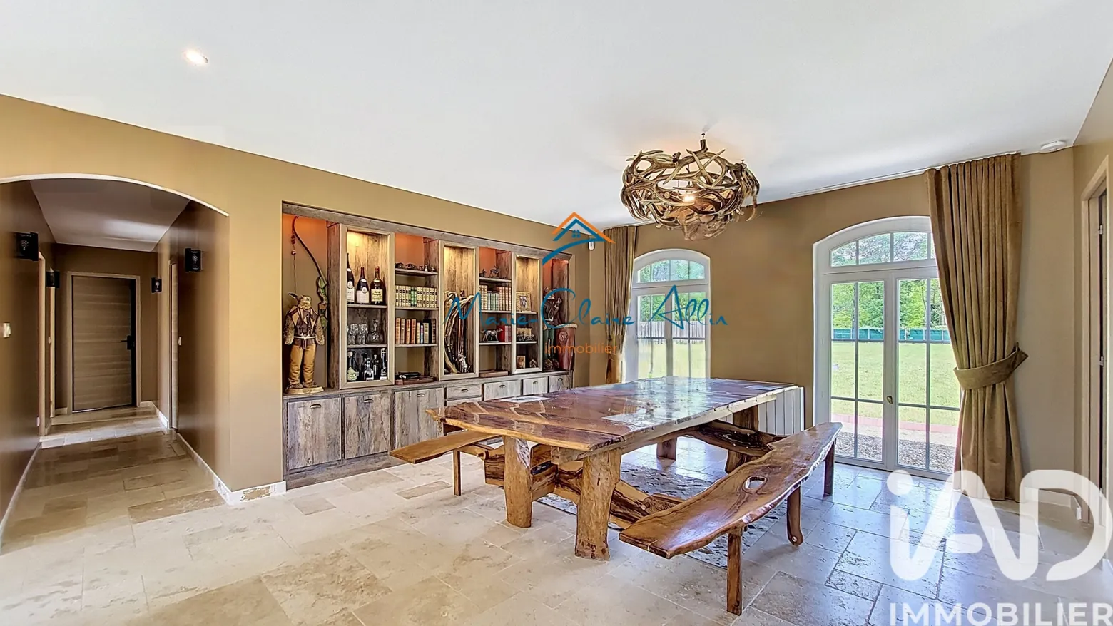 Vente maison à La Ferté-Saint-Cyr (41220) : maison 5 pièces 121 m² - 2025519 — 2