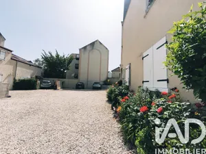 Apartment in Villenoy (77124)