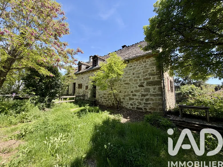 Maison 9 pièces 177 m² · à Mende · 177 m² · 183 000 €
