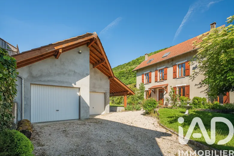 Maison 8 pièces 171 m² · à Saint-Martin-d'Uriage · 171 m² · 593 000 €