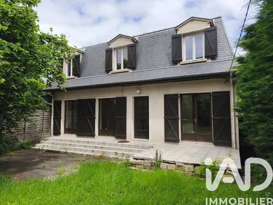 House in Neuilly-sur-Marne (93330)
