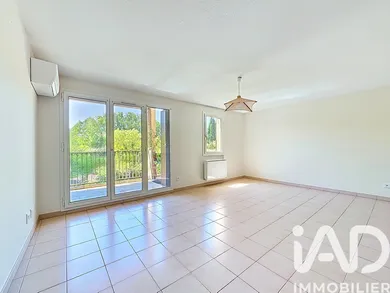 Apartment in Aix-en-Provence (13290)