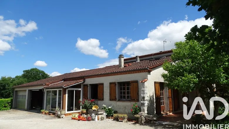 Maison 10 pièces 278 m² · à Soual · 278 m² · 315 000 €