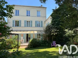 Domaine à Évecquemont (78740)