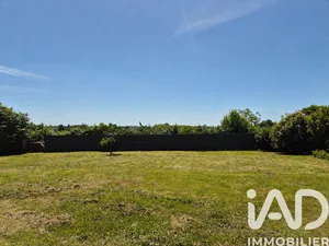 Terrain à bâtir à Saint-Étienne-de-Montluc (44360)