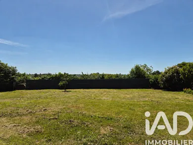 Terrain à bâtir à Saint-Étienne-de-Montluc (44360)