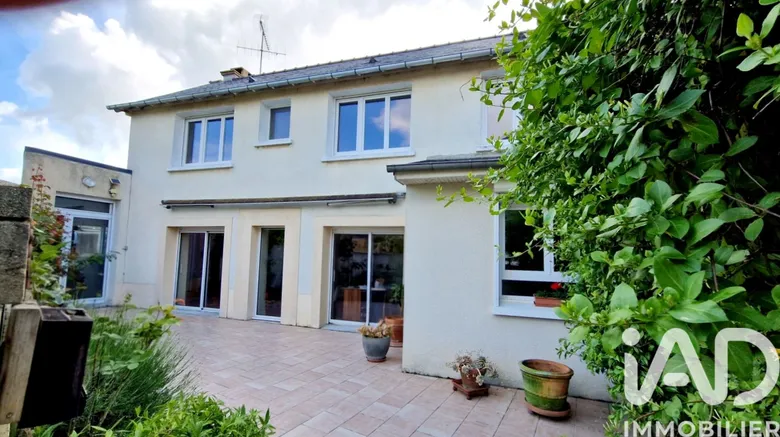 Maison 5 pièces 125 m² · à Louverné · 125 m² · 208 000 €