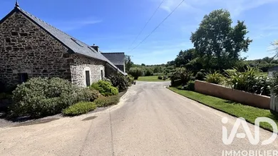 Longère à Le Cloître-Pleyben (29190)