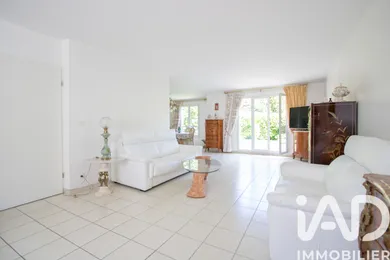 House in Bois-d'Arcy (78390)