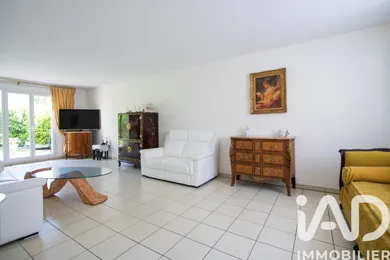 House in Bois-d'Arcy (78390)