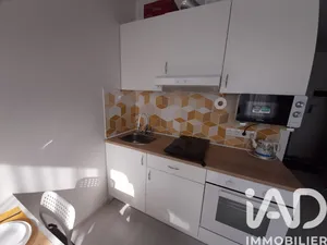 Apartment in Bandol (83150)