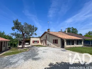Maison à Le Fouilloux (17270)