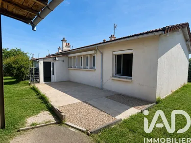 Maison traditionnelle à Smarves (86240)