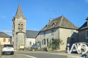 House in Pleaux (15700)