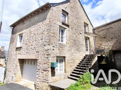 Maison à Saint-Aubin-du-Cormier (35140)