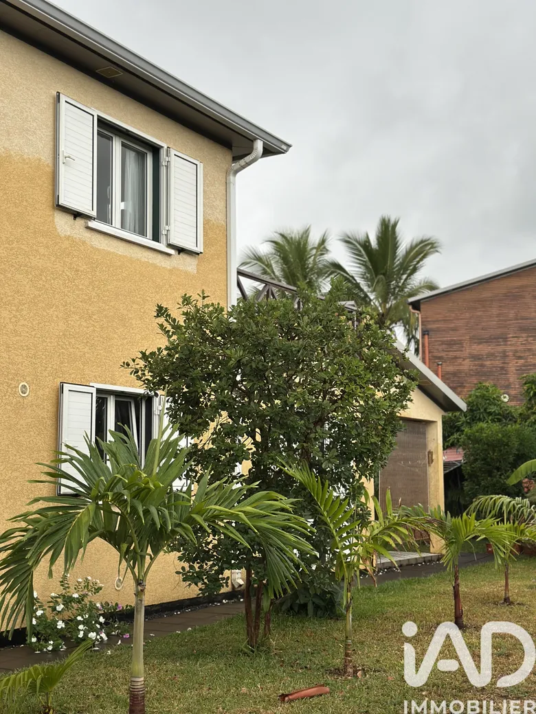 Maison 6 pièces 124 m² · à Saint-Louis · 123,8 m² · 350 000 €