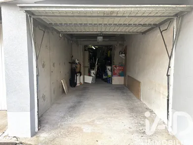 Commercial walls in Saint-Raphaël (83700)