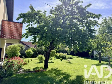 Townhouse in Fleury-les-Aubrais (45400)