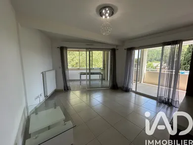 Apartment in Oraison (04700)