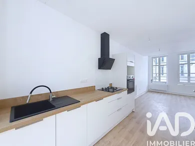 Triplex in Saint-Amand-les-Eaux (59230)