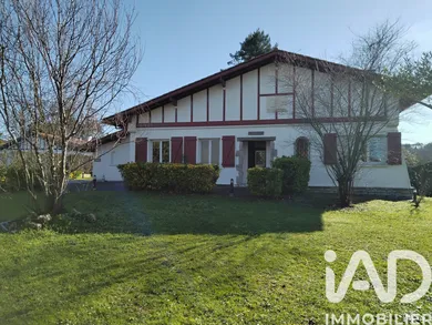 Traditional house in Urrugne (64122)