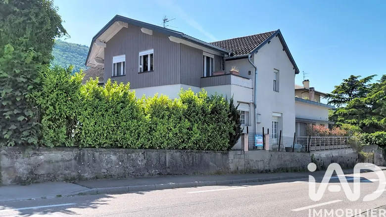 Maison 8 pièces 244 m² · à Saint-Cergues · 244,5 m² · 630 000 €
