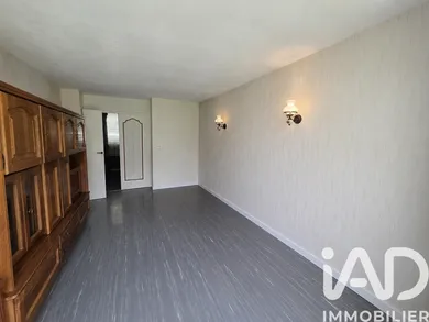 Apartment in Sucy-en-Brie (94370)