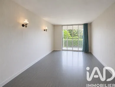 Apartment in Sucy-en-Brie (94370)