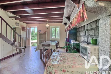 Maison de campagne à St Pardoux d'Arnet (23260)