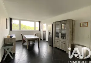 Apartment in Croix (59170)