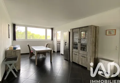 Apartment in Croix (59170)
