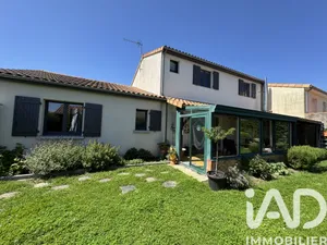 Maison traditionnelle à Buxerolles (86180)