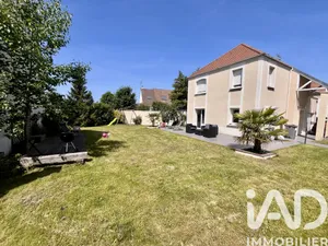 Maison à Saint-Maximin (60740)