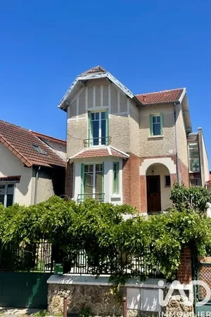 Traditional house in Versailles (78000)