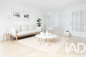 Apartment in Créteil (94000)