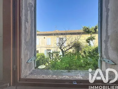 Townhouse in Tarascon (13150)