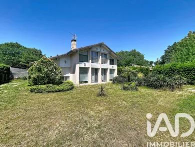 House in Saint-Vincent-de-Paul (40990)
