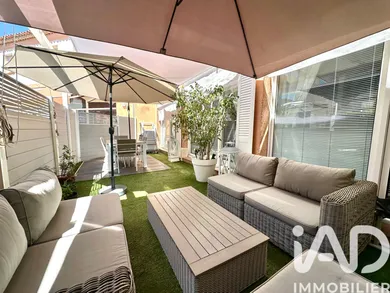 Apartment in Cogolin (83310)