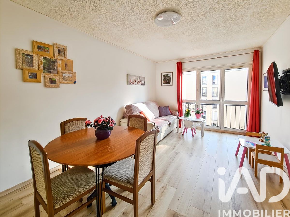 Appartement 4 pièces de 70 m² à Yerres (91330)